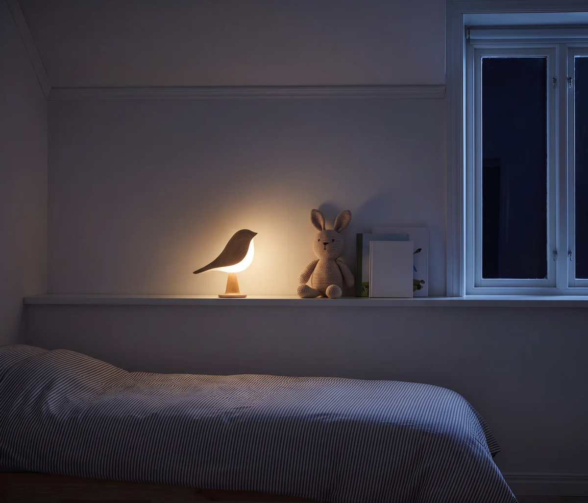 Kora – Kabellose Vogellampe mit Touch Dimmer