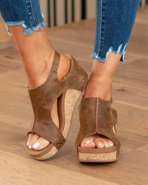MERVOR -  Keilsandalen mit mittlerem Absatz
